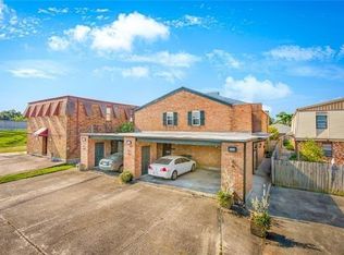 104 Lilac St, Metairie, LA 70005