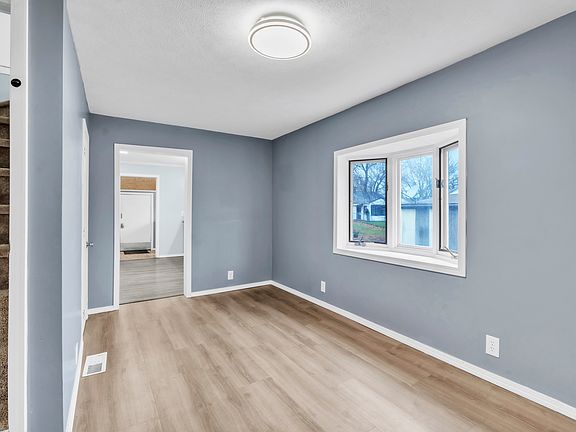 4th image of 114 Parker Ave