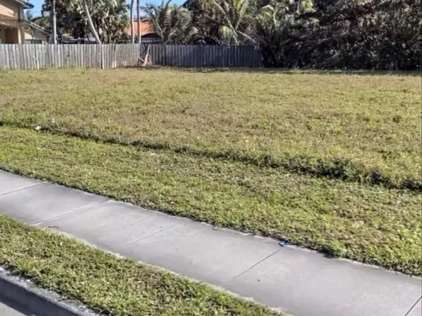 0000 Emilio Lane, Palm Springs, FL 33406