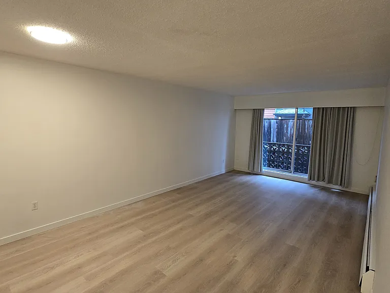 1215 Saint Georges Ave #105 — Photo 6