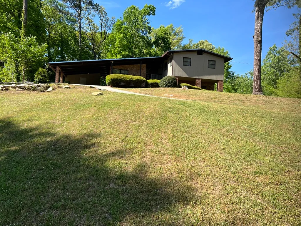 3 bed, 1523 sqft, $2,050 — Photo 2