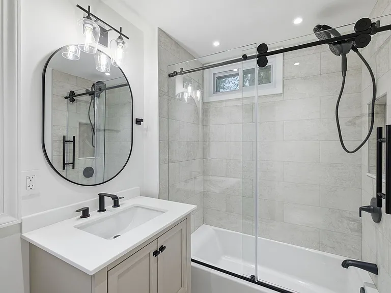 1 Tulip Tree Ln — Photo 35