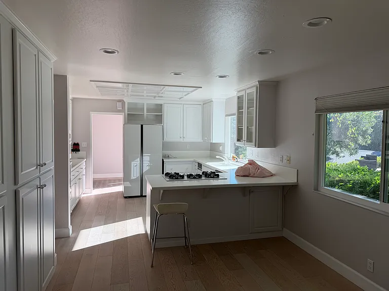 40 Knickerbocker Ln — Photo 6