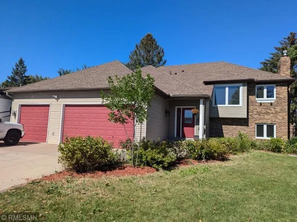 5693 125th St W, Apple Valley, MN 55124