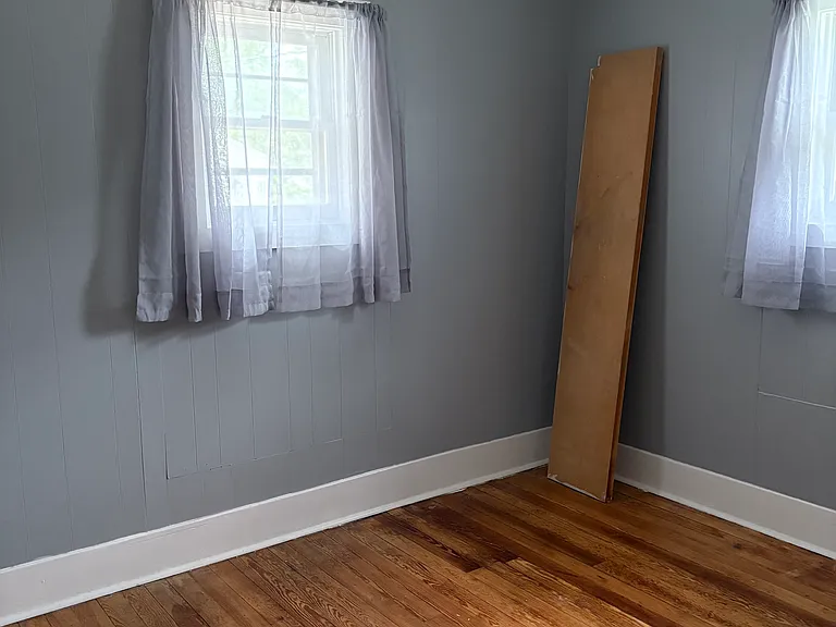 1331 Bissell St — Photo 4