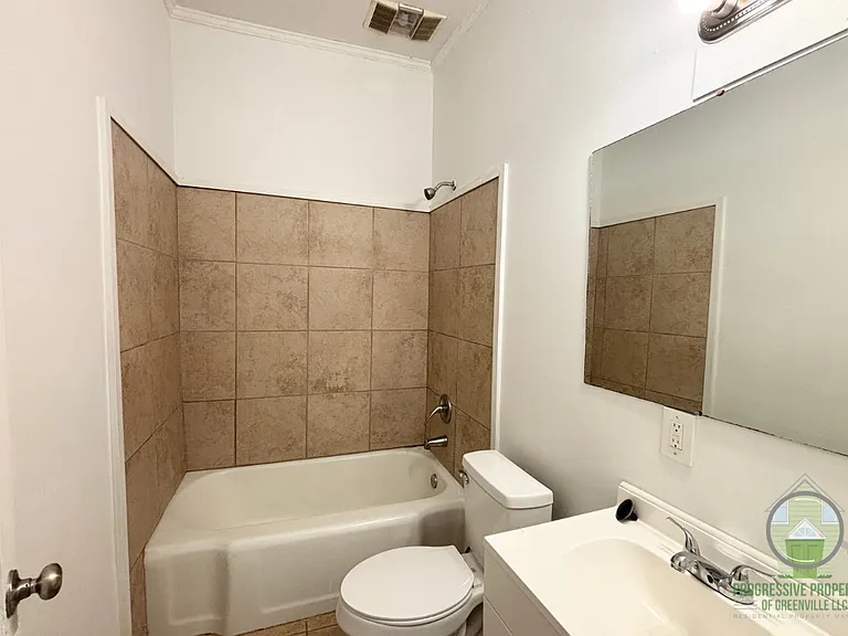 43 Seyle St — Photo 8
