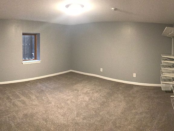 Downstairs bedroom 