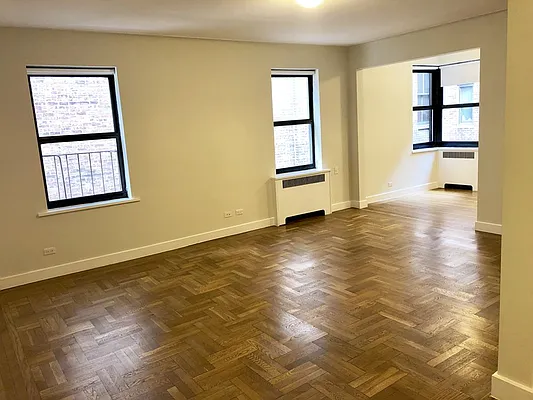Rented by Stonehenge NYC LLC | media 11