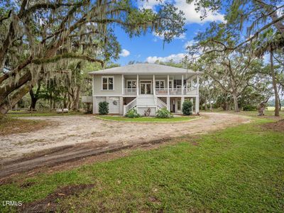 51 W Cedar Rd, Saint Helena Island, SC, 29920