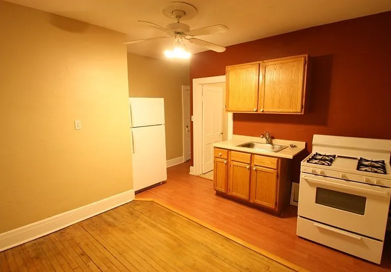 2443 N Bartlett Ave — Photo 1