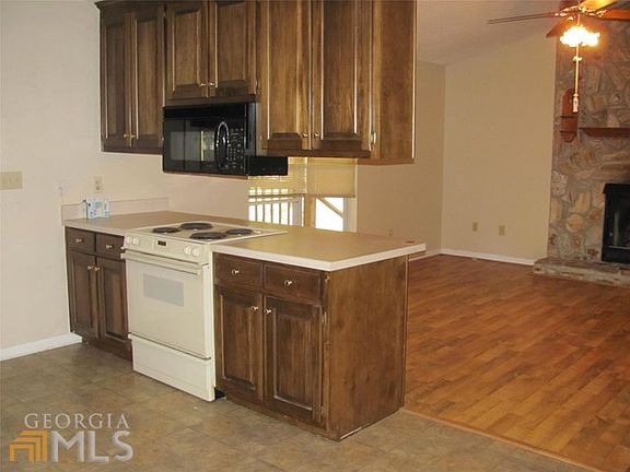 4th image of 112 Marvin Cir #6