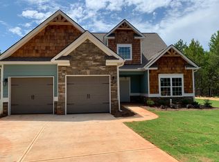 662 Whispering Pines Dr, Macon, GA 31211