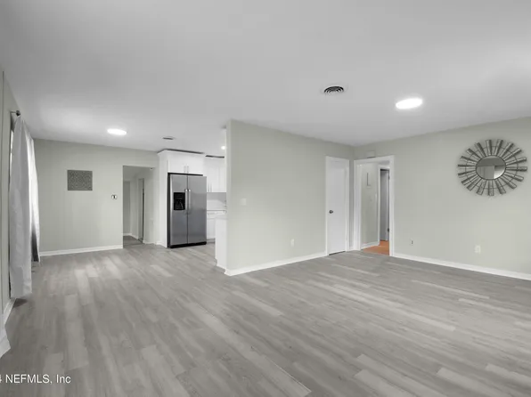 111 CRESTWOOD Avenue, Palatka, FL 32177