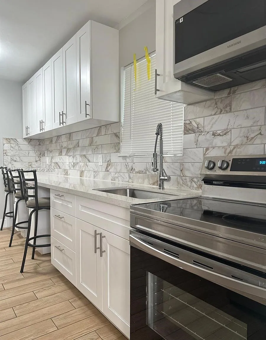 3 bed, $3,500 — Photo 1