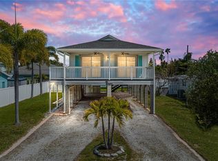 16313 1st St E, Redington Beach, FL 33708