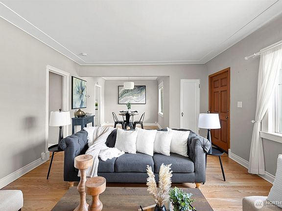 5th image of 1047 NE 98th Street