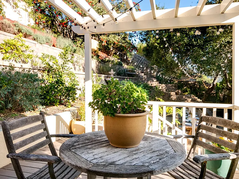 850 Cheltenham Rd — Photo 32