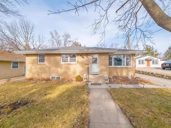 1027 43rd Ave NE, Columbia Heights, MN 55421