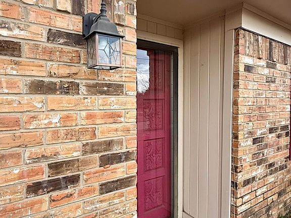 2nd image of 217 Sherwood Dr