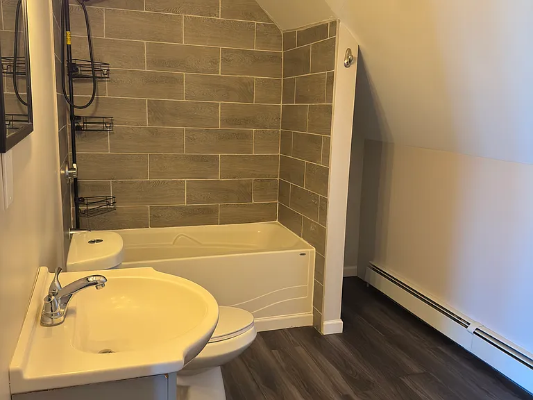 24 Potter St #3 — Photo 18