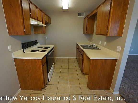 4th image of 2221 Alma Blvd APT 3