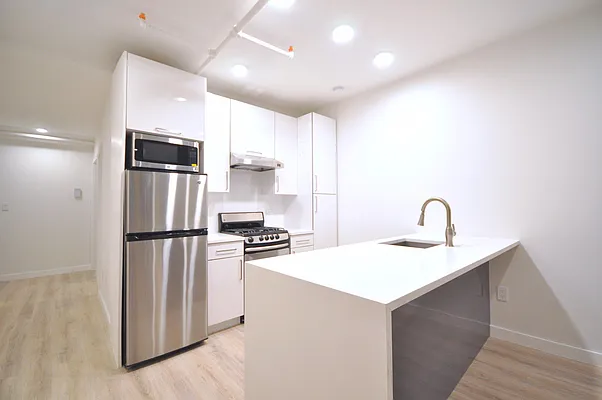 Rented by Keller Williams NYC | media 19
