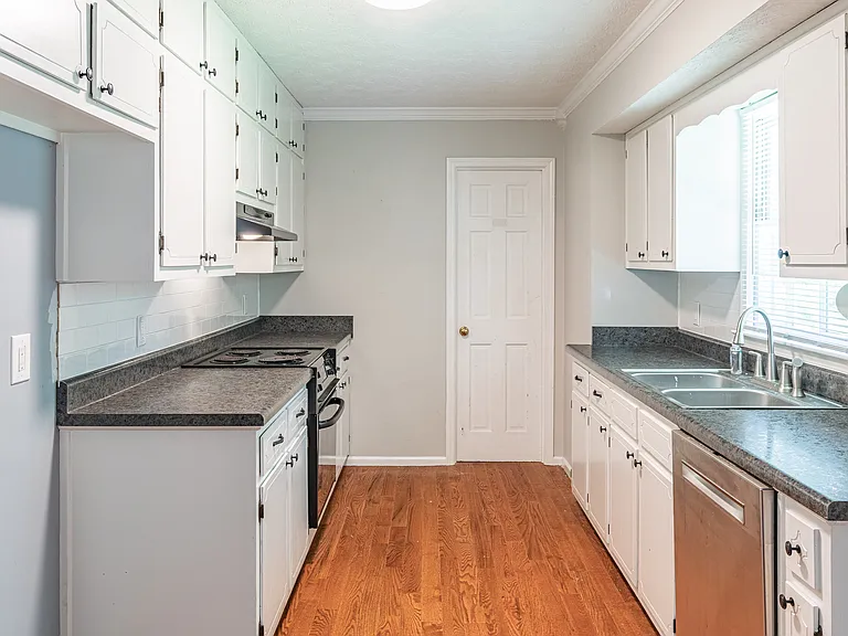 1708 Norton Estates Cir — Photo 17