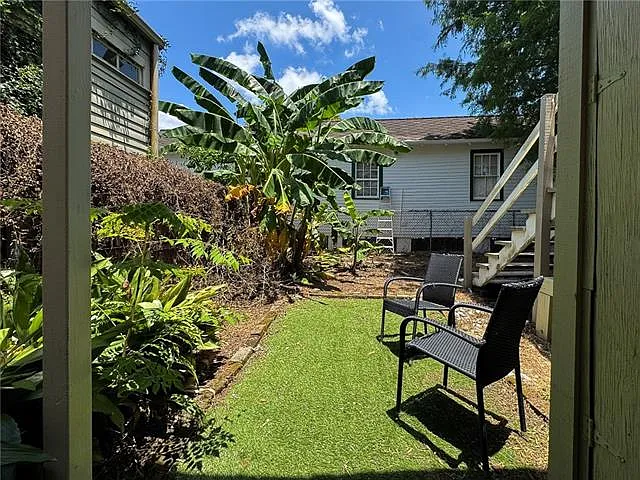2933 Saint Philip St #B — Photo 12