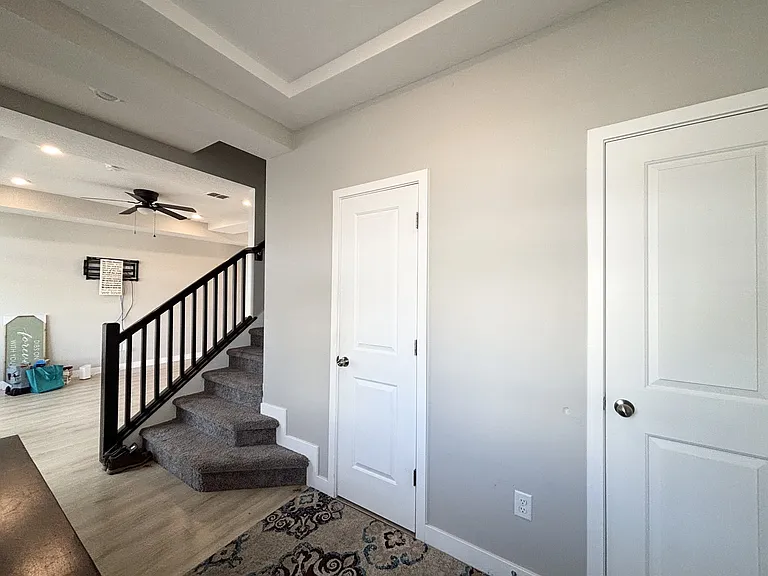 137 E Brushy Canyon St #1 — Photo 21