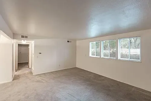 Aspenleaf Apartments — Photo 33