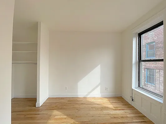 Rented by Compass | media 18