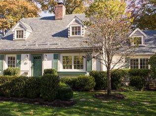 10 Cushing Rd, Wellesley, MA 02481