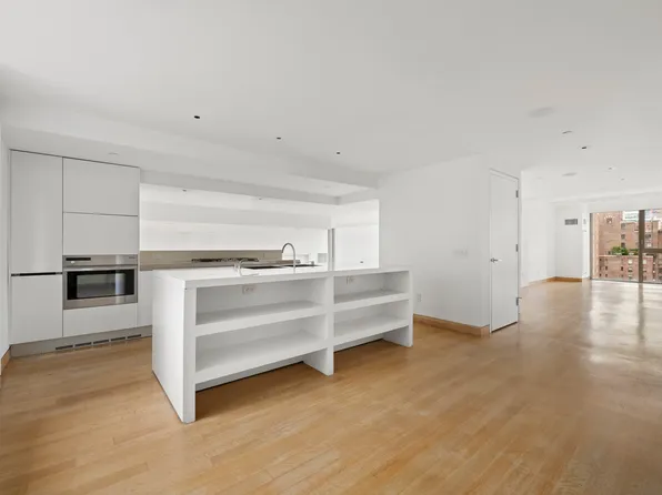 50 Gramercy Park North image 14 of 25