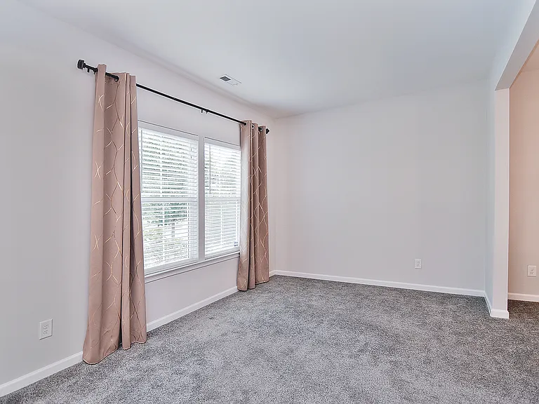 5115 Chapel Chase Ln — Photo 5