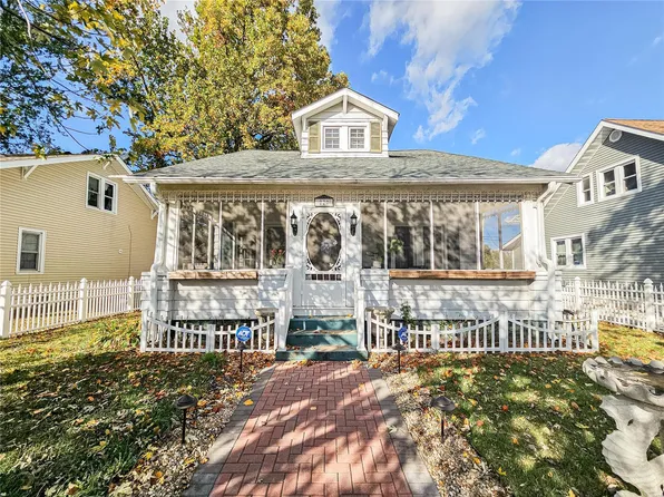 220 E McCasland Ave, East Alton, IL 62024