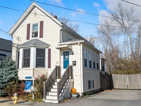 25 Planters St, Salem, MA 01970