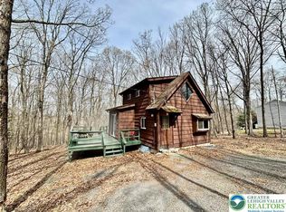 371 Rose Marie Ln, East Stroudsburg, PA 18302