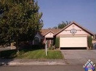 38064 Raintree Ln, Palmdale, CA 93552