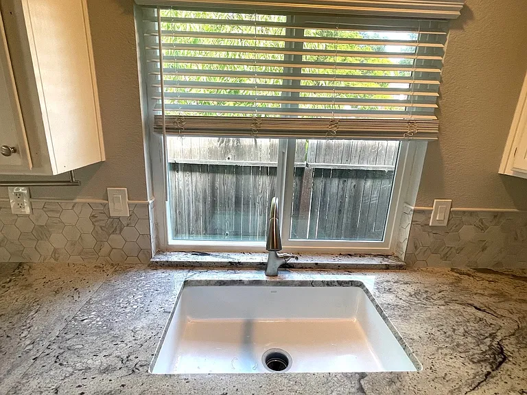 6511 Shasta Creek Way — Photo 12