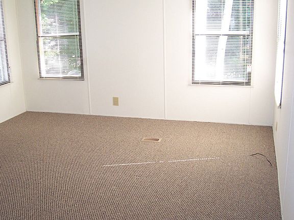 4th image of 13 Birchway Dr