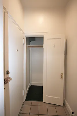 Rented by R New York | media 44