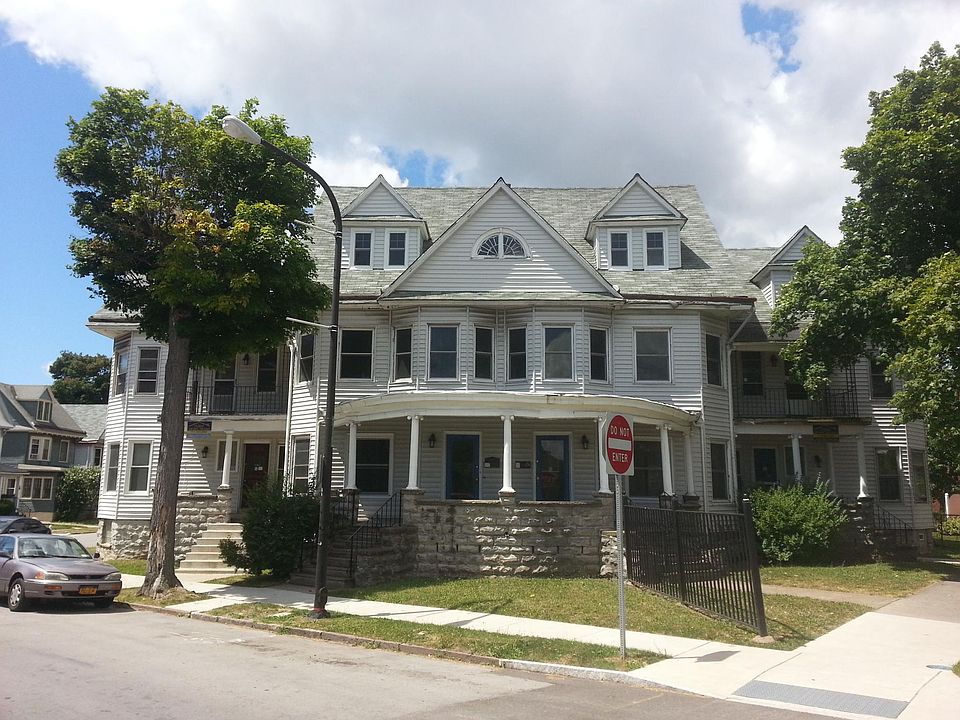 1st image of 223 Humboldt Pkwy #Single