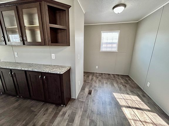 4th image of 6606 Denver Dr