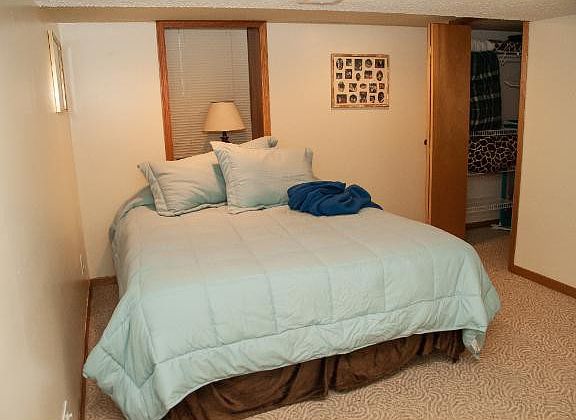 5th image of 232 Strese Ln