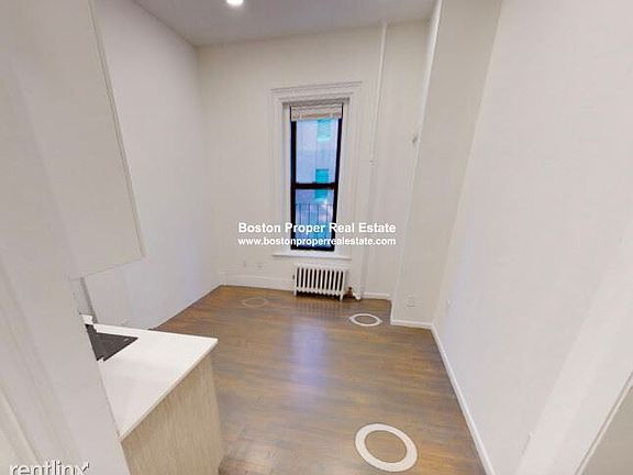 270 Newbury St. #1 Boston - Back Bay Unit Photo 3