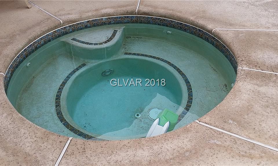 1st image of 7252 Girard Dr