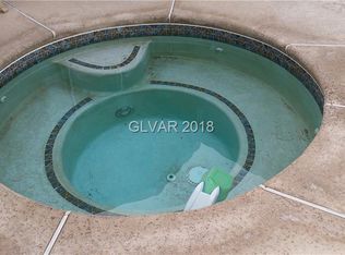 7252 Girard Dr, Las Vegas, NV 89147
