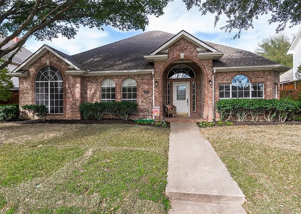 1st image of 2621 Mossvine Dr