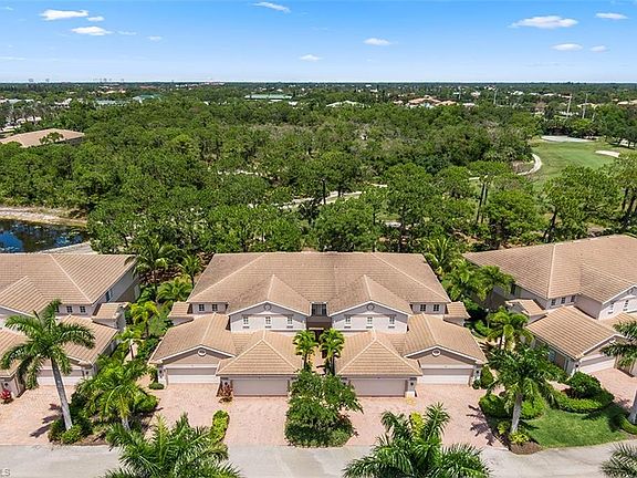 3rd image of 9150 Spanish Moss Way Unit 722