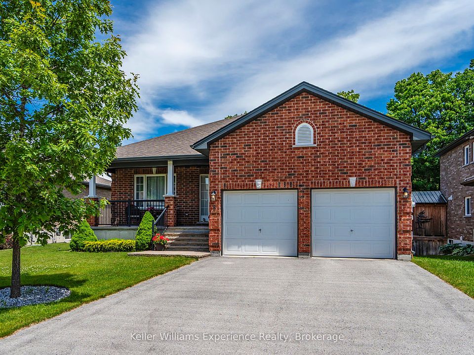 1st image of 5 Sheppard Dr